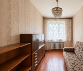 3-комн, 70кв м, этаж 2/5 улица Космонавта Комарова, 45