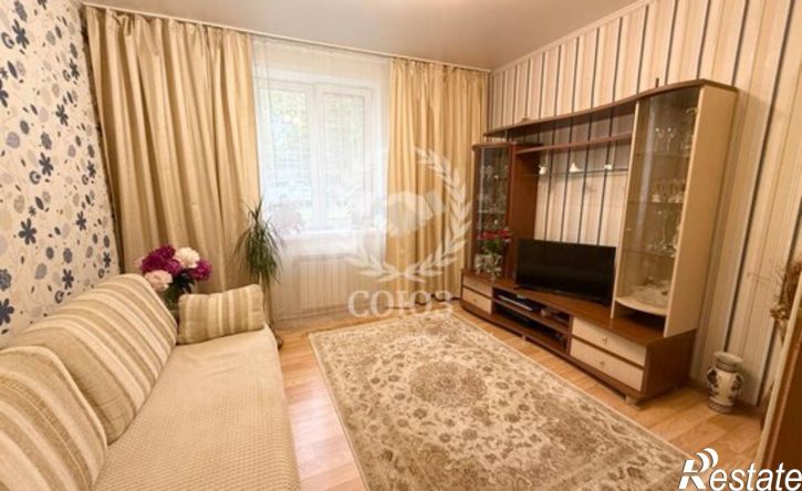 2-комн квартира улица Поле Свободы, 18В,  д. 18В