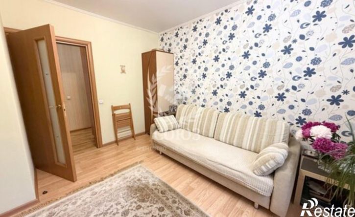 2-комн квартира улица Поле Свободы, 18В,  д. 18В