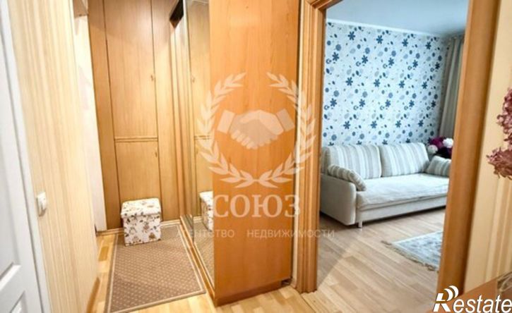 2-комн квартира улица Поле Свободы, 18В,  д. 18В