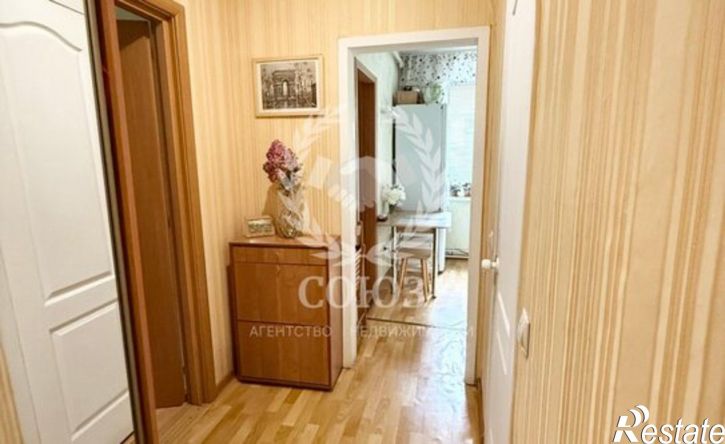 2-комн квартира улица Поле Свободы, 18В,  д. 18В