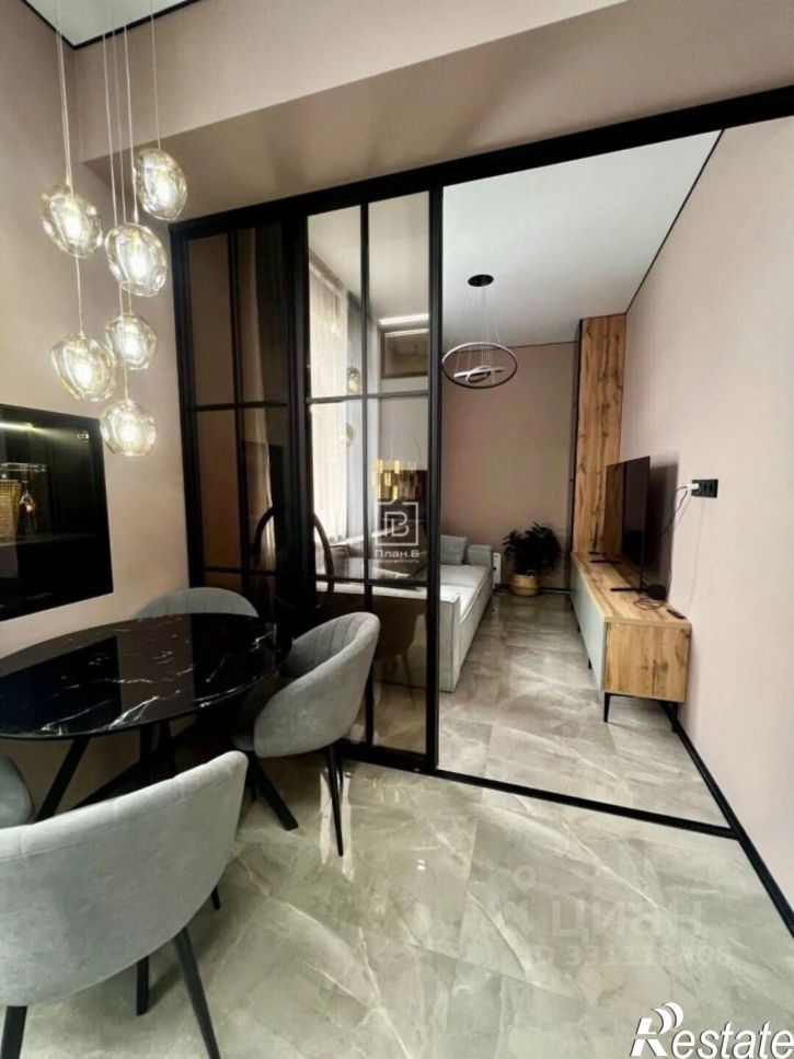 2-комн квартира ул Космонавта Комарова, 53,  д. 53