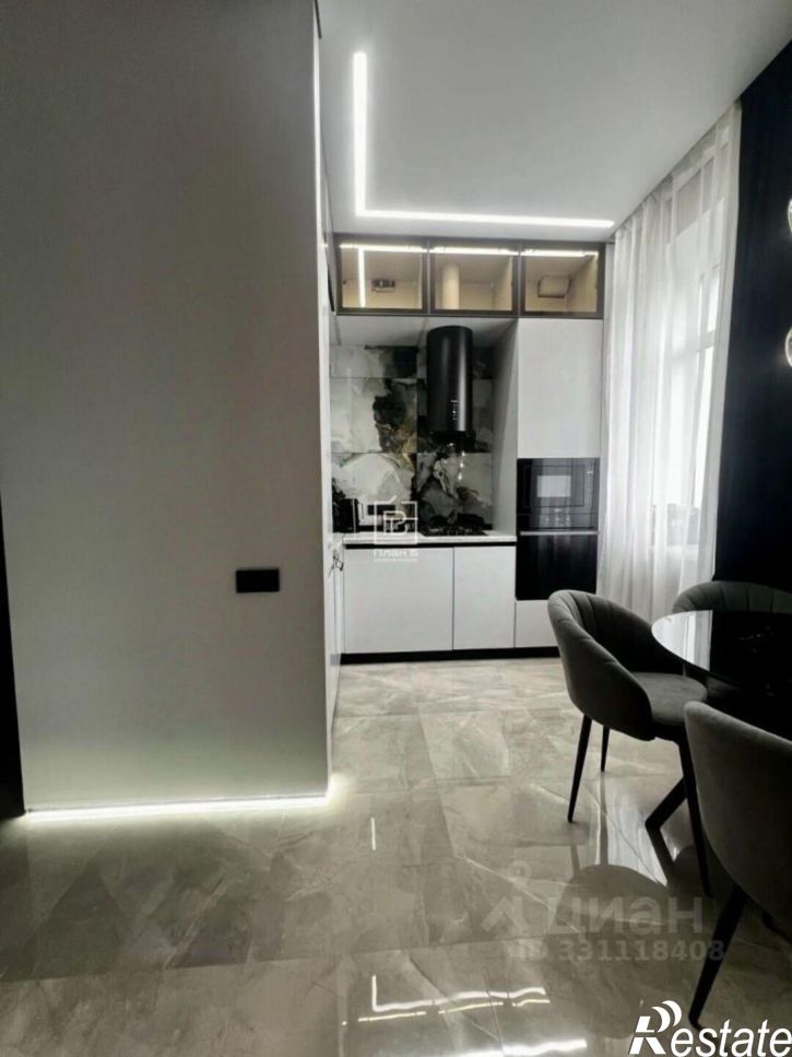 2-комн квартира ул Космонавта Комарова, 53,  д. 53