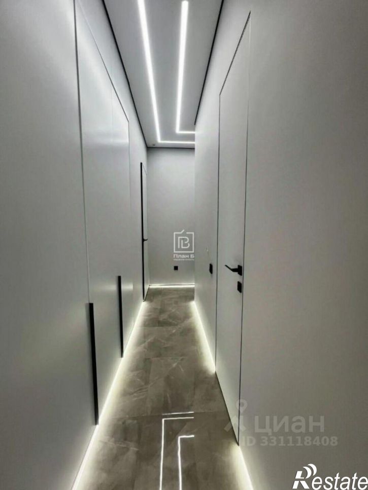 2-комн квартира ул Космонавта Комарова, 53,  д. 53