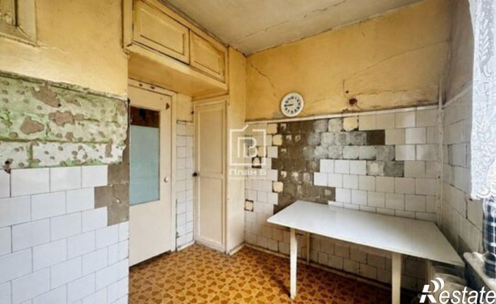 3-комн квартира улица Космонавта Комарова, 45,  д. 45