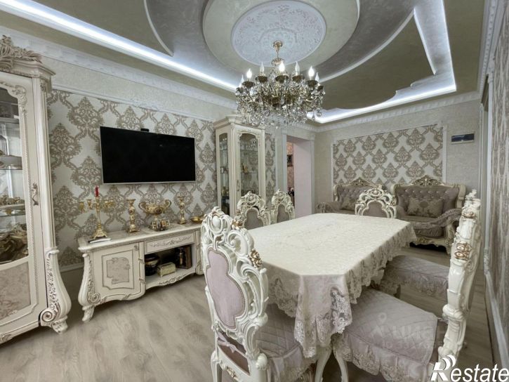 3-комн квартира Изумрудная улица, 24,  д. 24
