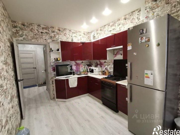 3-комн квартира улица Георгия Димитрова, 24,  д. 24