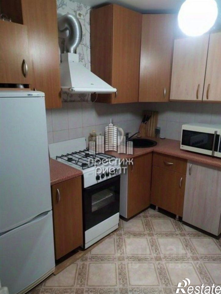 1-комн квартира ул Хрустальная, 70,  д. 70