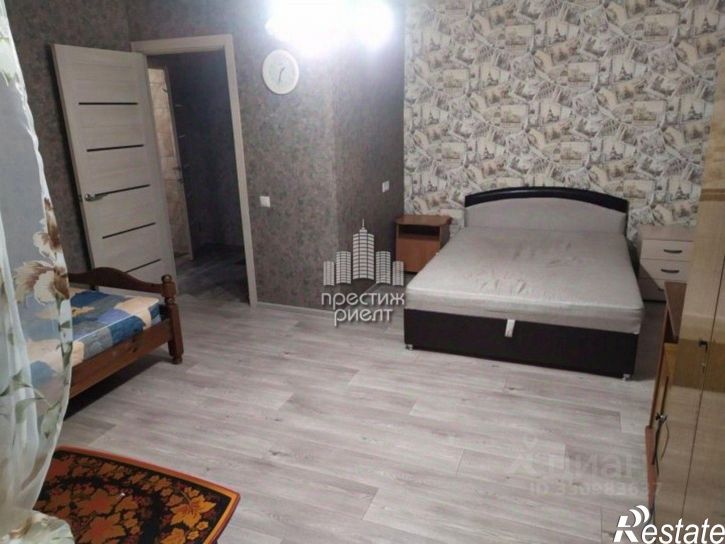 1-комн квартира ул Хрустальная, 70,  д. 70