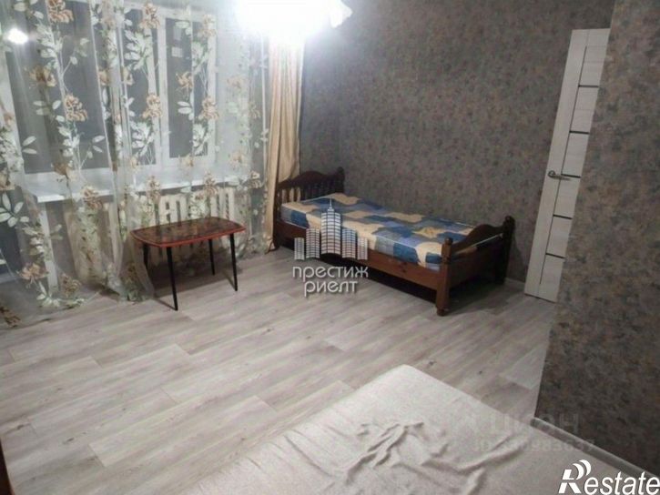 1-комн квартира ул Хрустальная, 70,  д. 70
