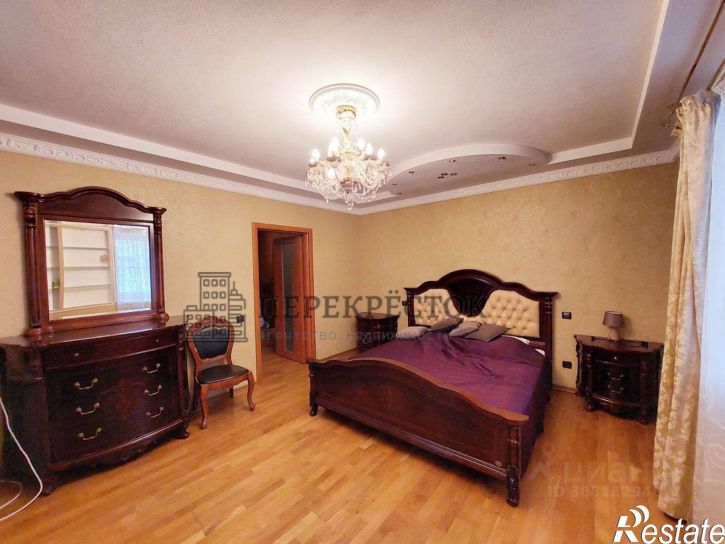 3-комн квартира улица Баррикад, 10,  д. 10