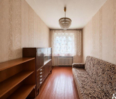 3-комн, 69кв м, этаж 2/5 ул Космонавта Комарова, 45