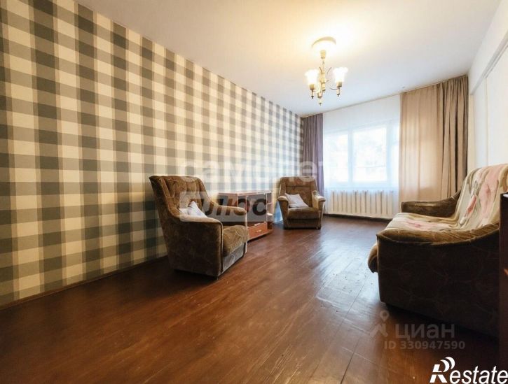 2-комн квартира улица Константиновых, 9,  д. 9