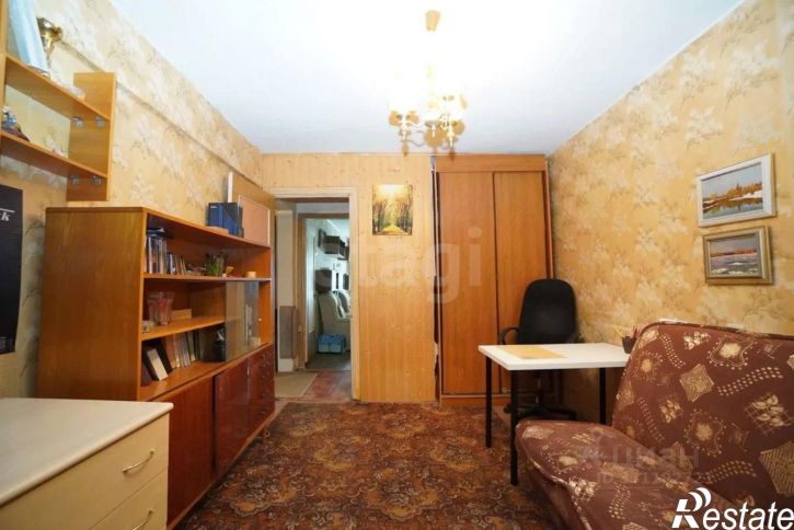 2-комн квартира улица Суворова, 181,  д. 181