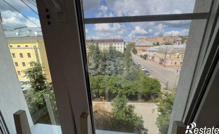3-комн квартира улица Суворова, 118,  д. 118
