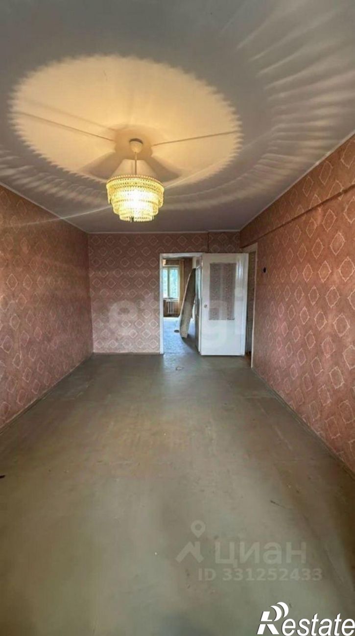 2-комн квартира улица Гурьянова, 8,  д. 8