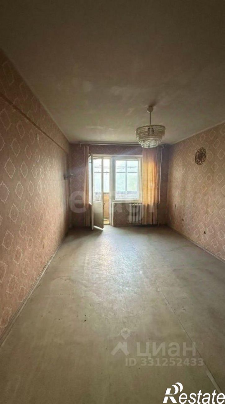 2-комн квартира улица Гурьянова, 8,  д. 8