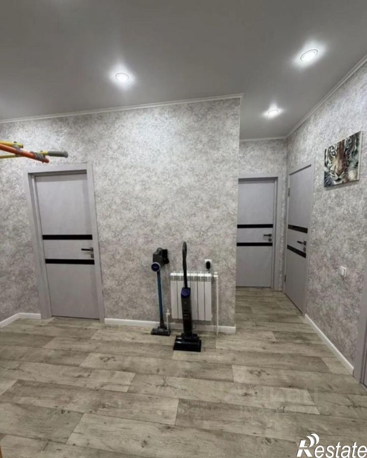2-комн квартира Хрустальная улица, 60Б,  д. 60Б