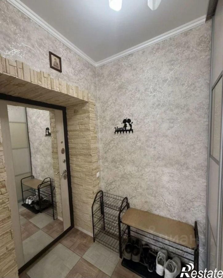 2-комн квартира Хрустальная улица, 60Б,  д. 60Б