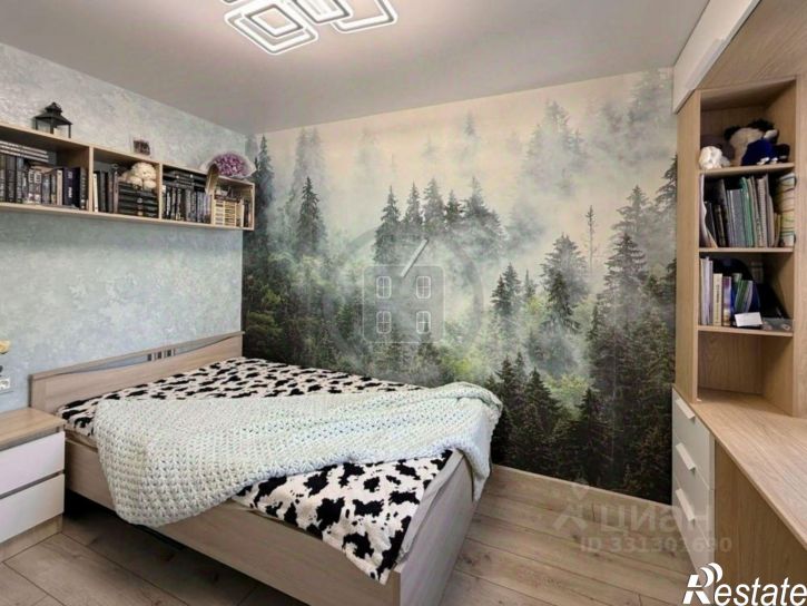 3-комн квартира улица Постовалова, 10,  д. 10