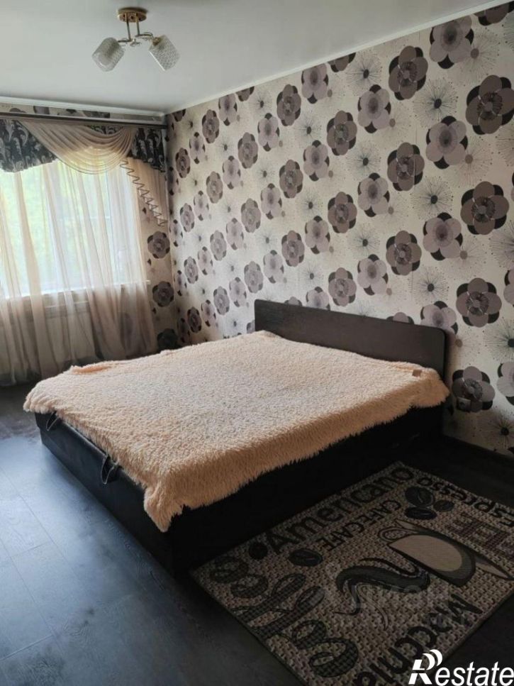 3-комн квартира Строительная улица, 11,  д. 11