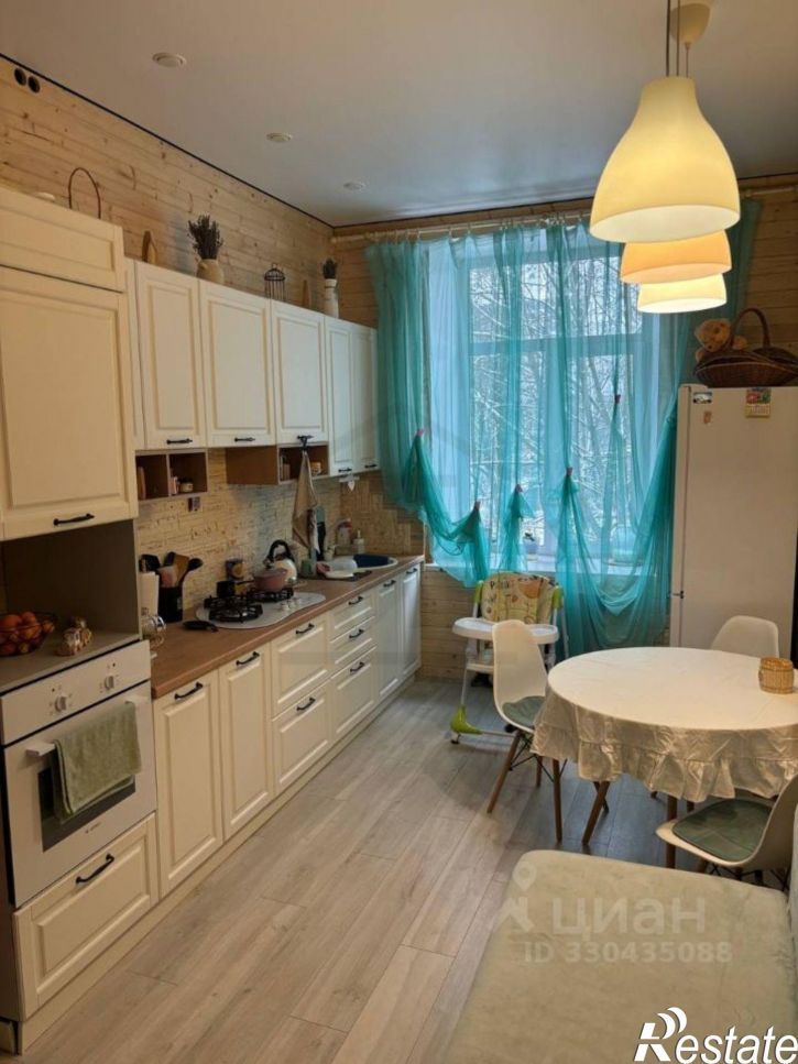 3-комн квартира ул Гвардейская, 11,  д. 11