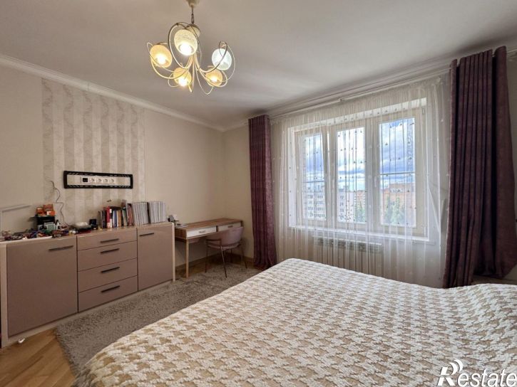 2-комн квартира ул Академическая, 10,  д. 10