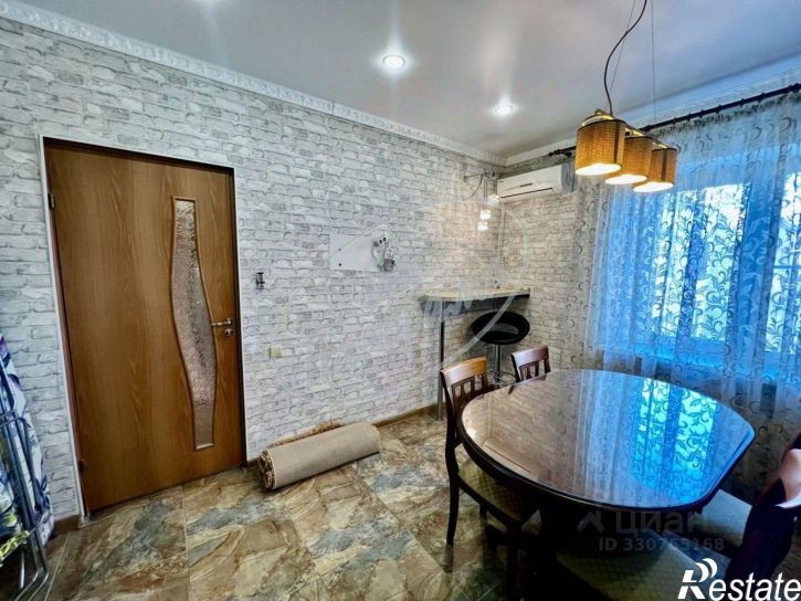 2-комн квартира улица Генерала Попова, 11/1,  д. 11/1