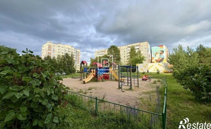 2-комн квартира Сиреневый б-р, 2,  д. 2