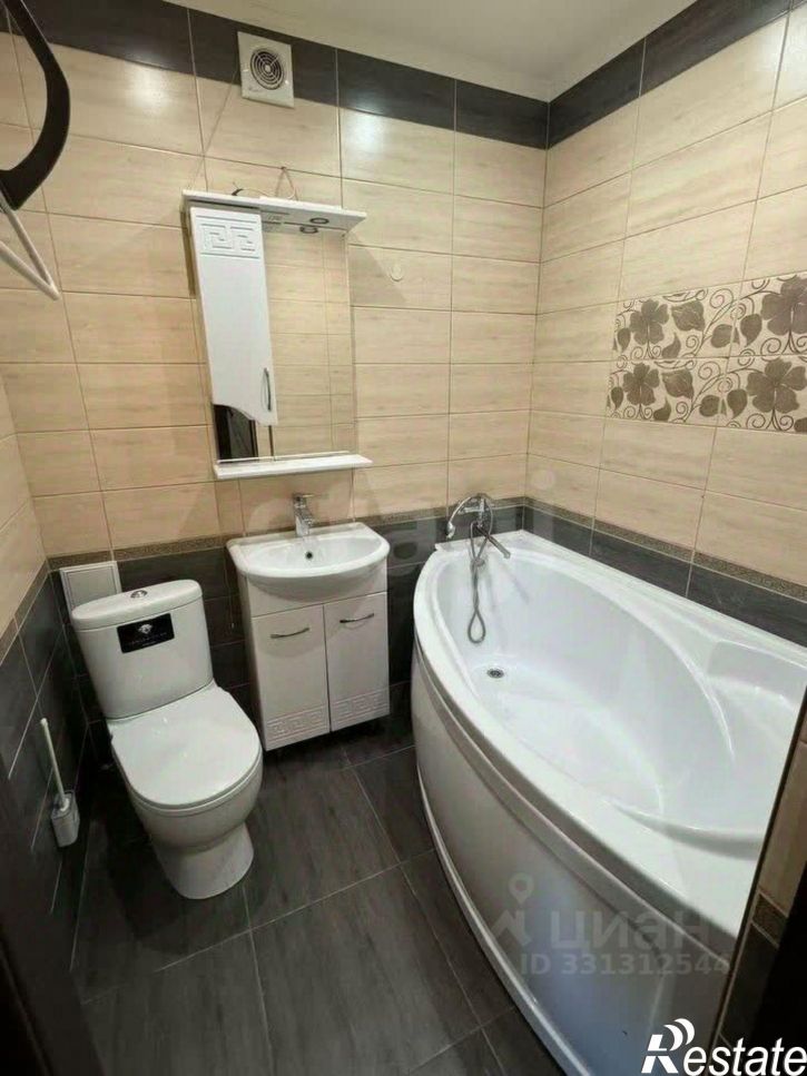 1-комн квартира ул Братьев Луканиных, 11,  д. 11