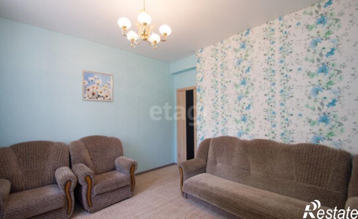 2-комн квартира улица Космонавта Комарова, 53,  д. 53