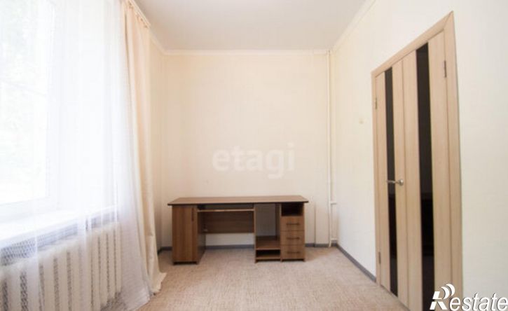2-комн квартира улица Космонавта Комарова, 53,  д. 53