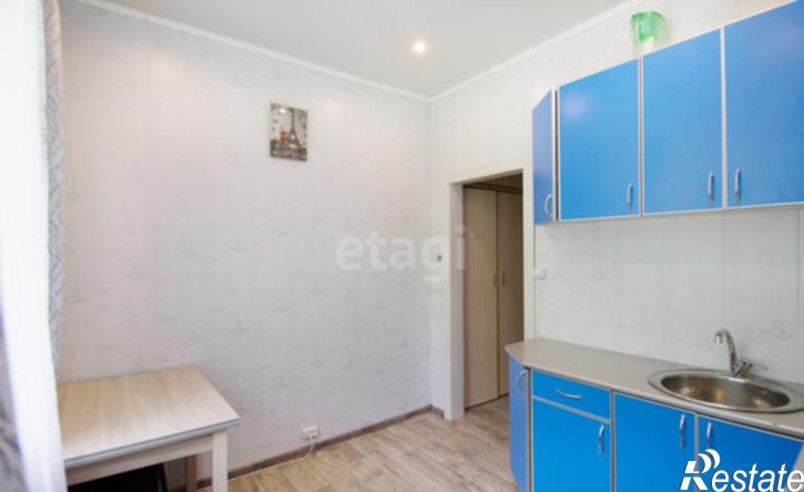2-комн квартира улица Космонавта Комарова, 53,  д. 53