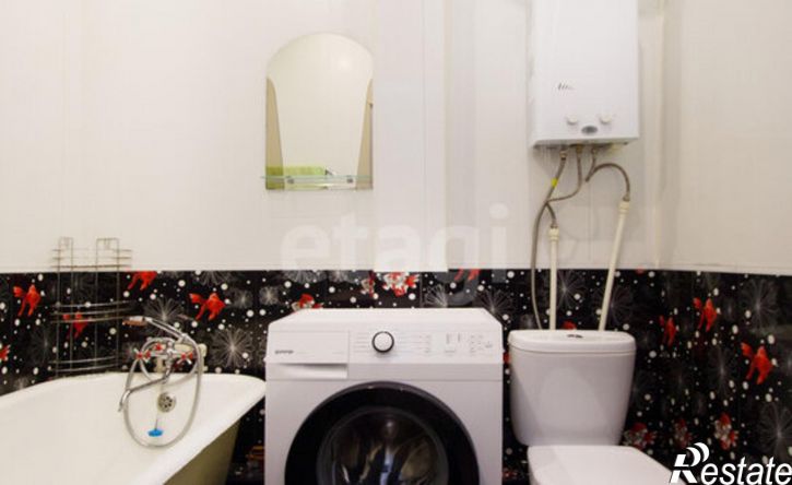 2-комн квартира улица Космонавта Комарова, 53,  д. 53