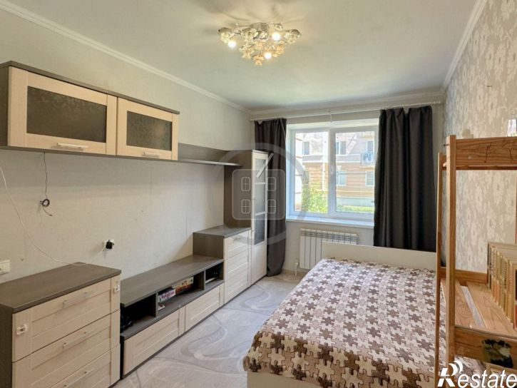 3-комн квартира улица Георгия Амелина, 35,  д. 35