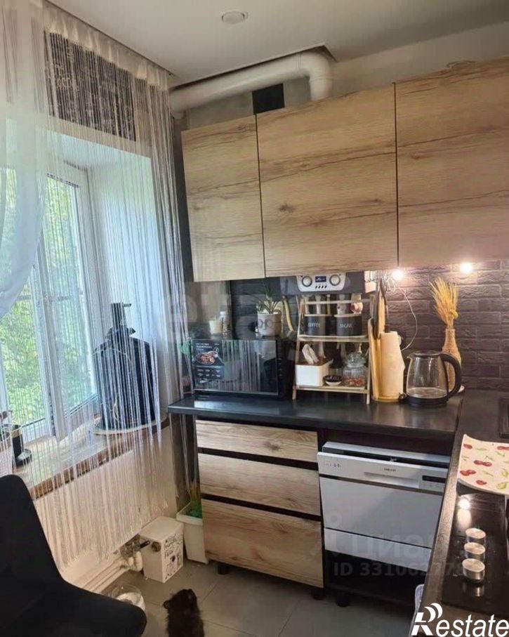 3-комн квартира улица Гурьянова, 13,  д. 13