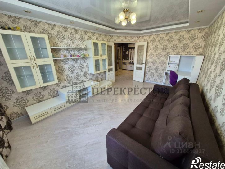 2-комн квартира улица Гурьянова, 73,  д. 73