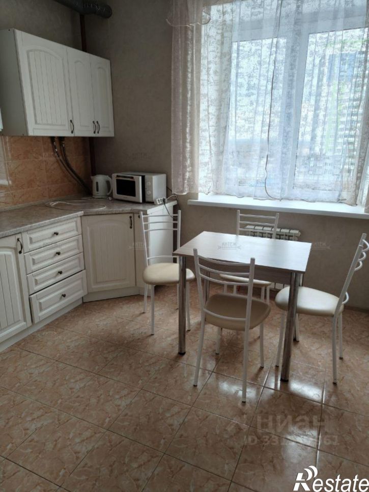 2-комн квартира Сиреневый б-р, 14,  д. 14