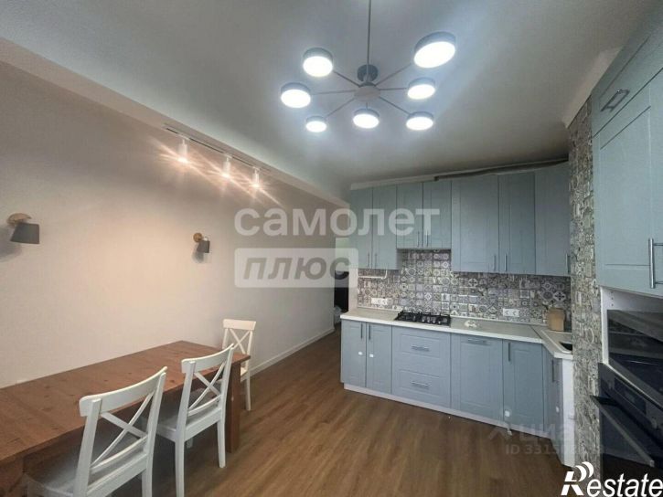 3-комн квартира улица Суворова, 118,  д. 118