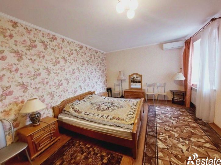 2-комн квартира ул Космонавта Комарова, 26,  д. 26