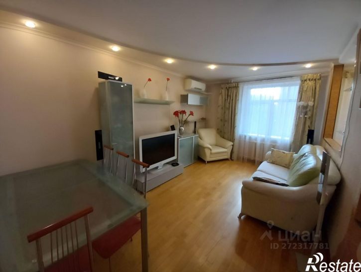 3-комн квартира улица Плеханова, 96,  д. 96