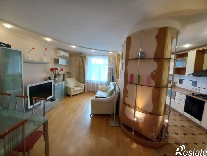 3-комн квартира улица Плеханова, 96,  д. 96