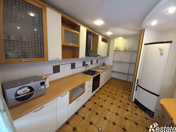 3-комн квартира улица Плеханова, 96,  д. 96