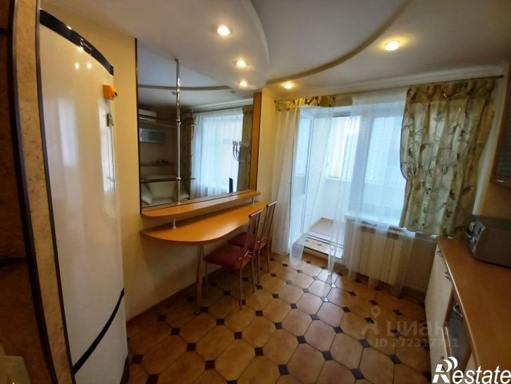 3-комн квартира улица Плеханова, 96,  д. 96