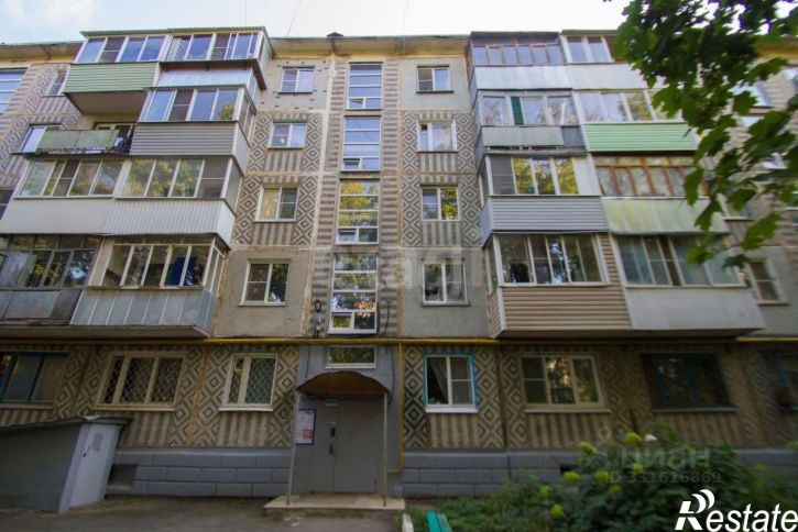 3-комн квартира улица Гурьянова, 10,  д. 10