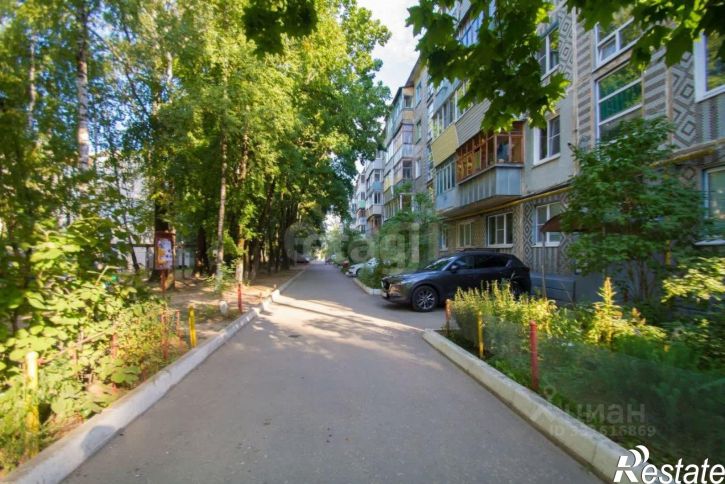 3-комн квартира улица Гурьянова, 10,  д. 10