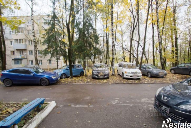 3-комн квартира улица Гурьянова, 10,  д. 10