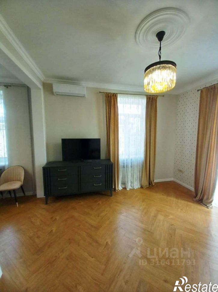 3-комн квартира ул Кирова, 11,  д. 11