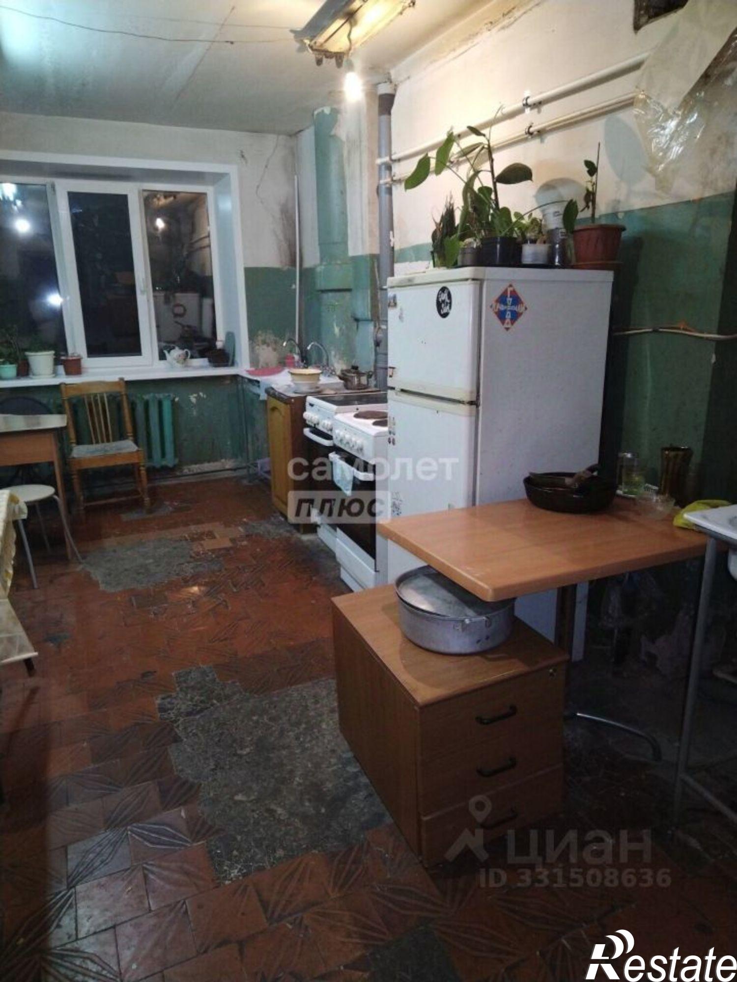 Купить комнату за 875 000 рублей на ул Калинина, 15
