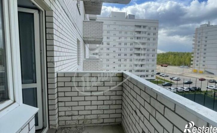 4-комн квартира пр-д Юрия Круглова, 8,  д. 8